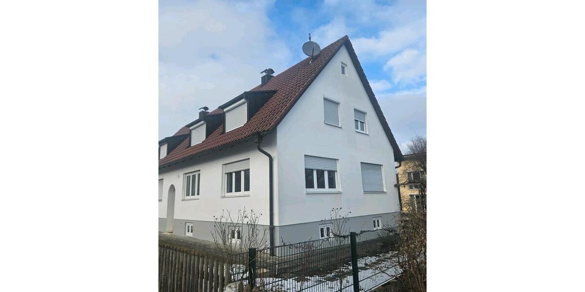 Etagenwohnung Altomünster - 5 Zimmer, 98 m&sup2;, 1.350&euro; | Angebot:25143204