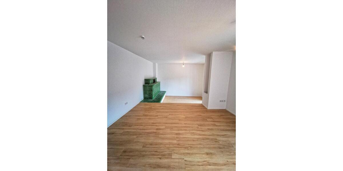 Dachgeschoßwohnung Hartheim am Rhein - 4 Zimmer, 132 m&sup2;, 1.520&euro; | Angebot:26624238