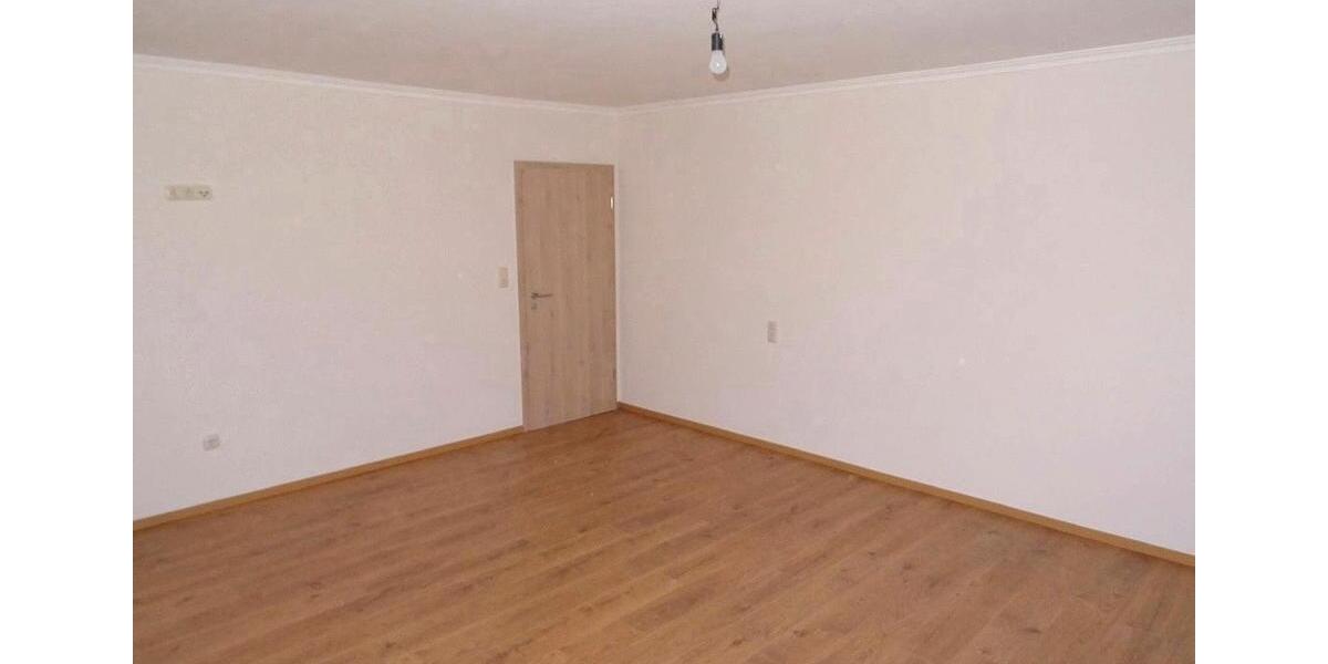Etagenwohnung Schöfweg - 4 Zimmer, 130 m&sup2;, 800&euro; | Angebot:26367728