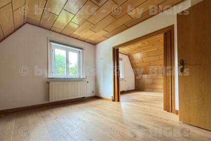 BIGKs - Schleusingen: 3 Raumwohnung mit großem Garten - inkl. Kücheneinrichtung, Duschbad (-;) - Wohnung Schleusingen Schleusingen | Angebot:26926253