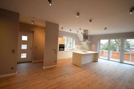 Wohnung Burgwedel - 3 Zimmer, 147 m&sup2;, 1.585&euro; | Angebot:25807144