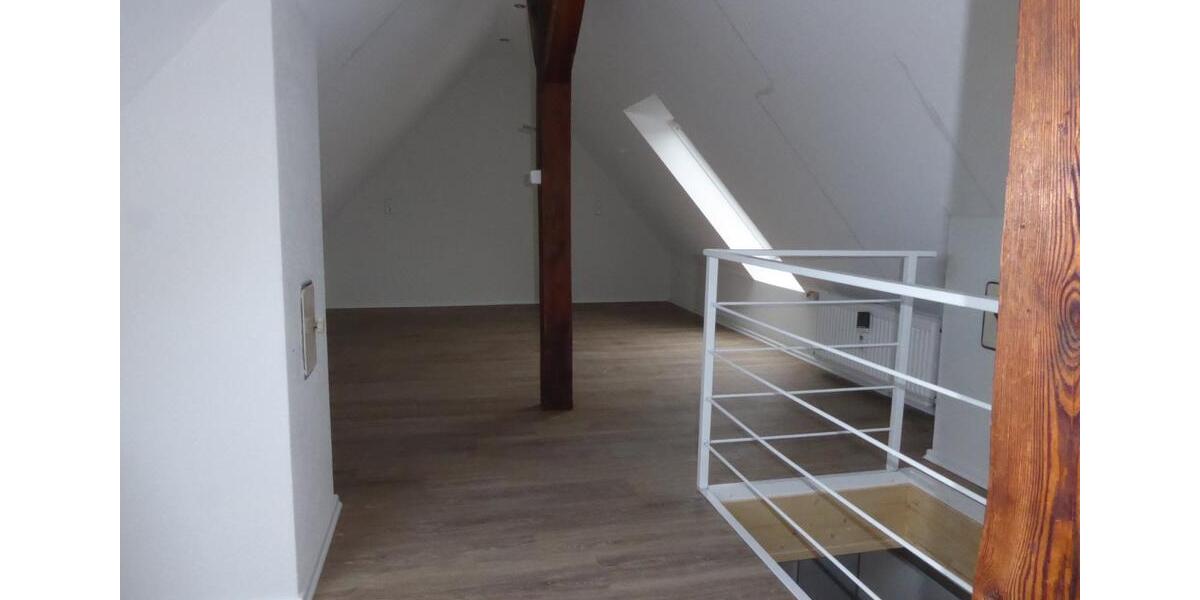 Dachgeschoßwohnung Bad Bergzabern - 4 Zimmer, 80 m&sup2;, 720&euro; | Angebot:24589183