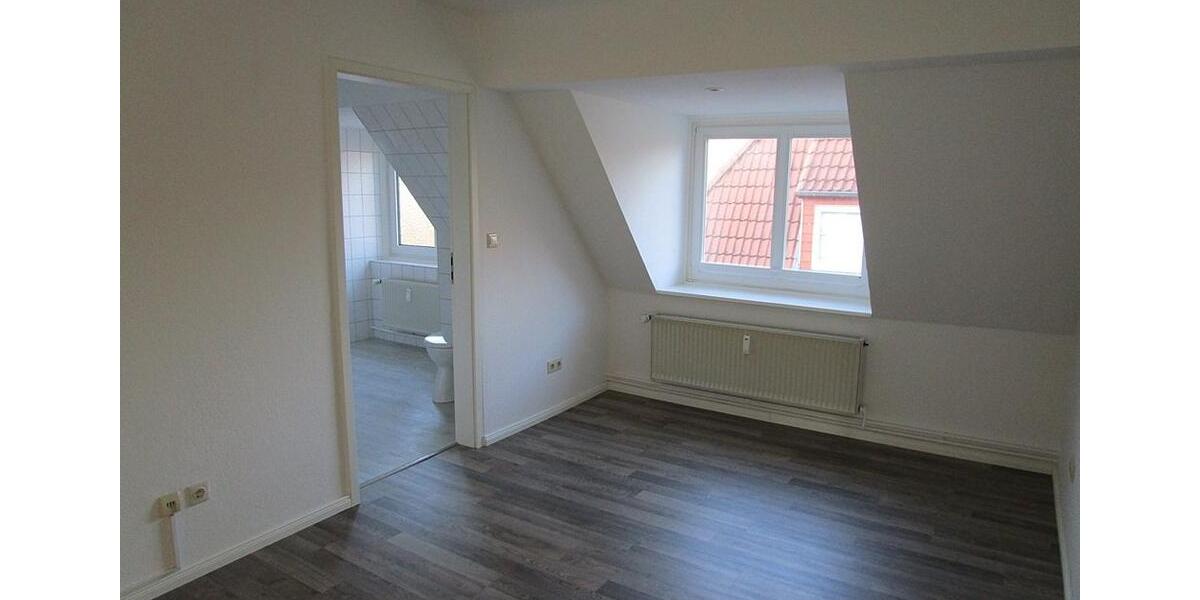 Dachgeschoßwohnung Itzehoe - 3 Zimmer, 75 m&sup2;, 680&euro; | Angebot:24874296