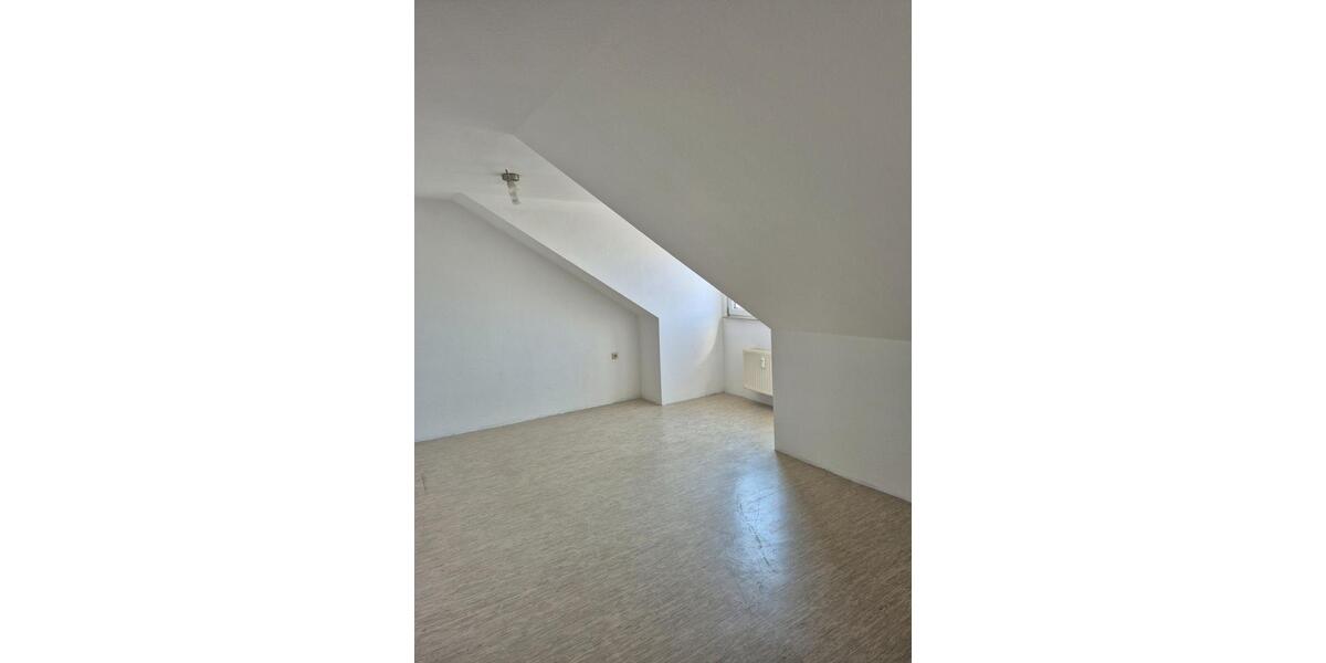Dachgeschoßwohnung Nesse-Apfelstädt Apfelstädt - 2 Zimmer, 62 m&sup2;, 317&euro; | Angebot:26198433