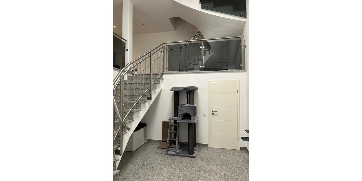 Maisonettenwohnung Völklingen - 2 Zimmer, 85 m&sup2;, 750&euro; | Angebot:26653371