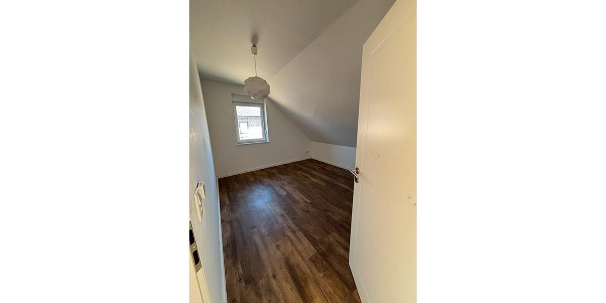 Etagenwohnung Aurich - 4 Zimmer, 105 m&sup2;, 1.050&euro; | Angebot:26067741