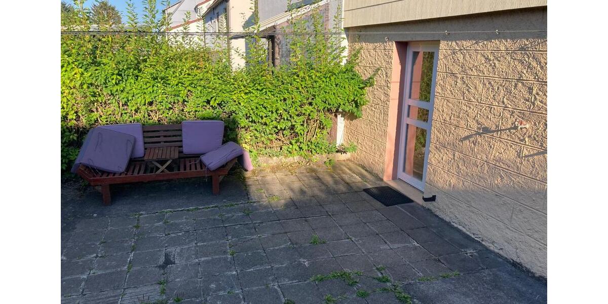 Etagenwohnung Stuttgart Neuwirtshaus - 1 Zimmer, 13 m&sup2;, 450&euro; | Angebot:25395863