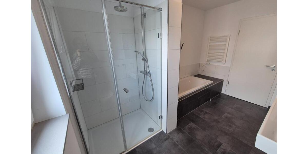 Einfamilienhaus Helmstedt - 3 Zimmer, 125 m&sup2;, 1.580&euro; | Angebot:25961123