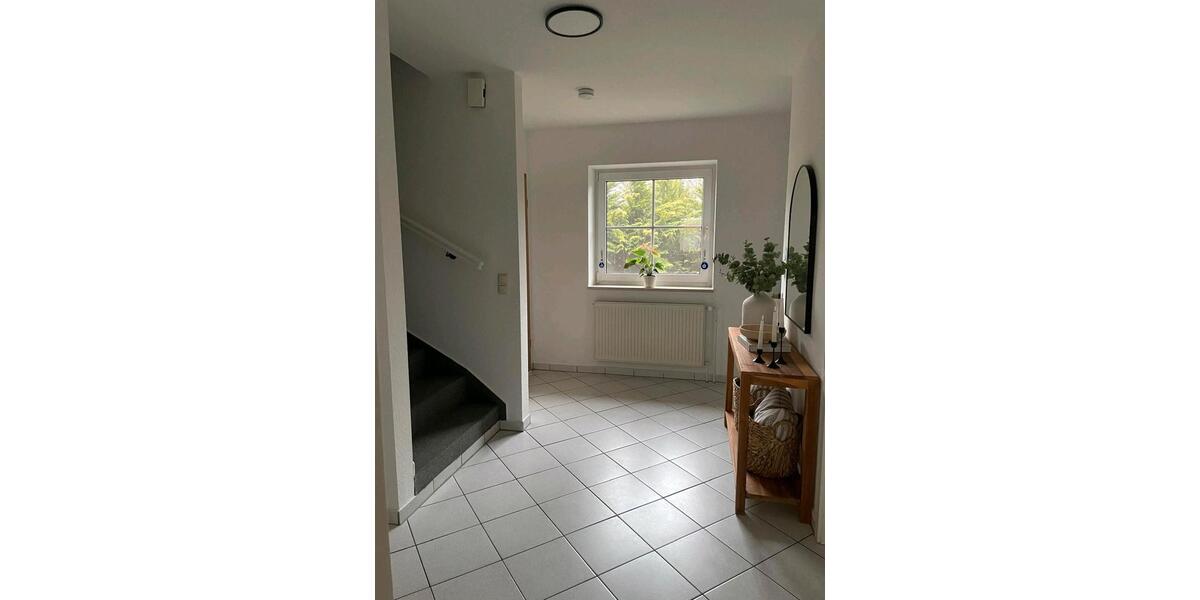 Doppelhaushälfte Padenstedt - 4 Zimmer, 115 m&sup2;, 1.350&euro; | Angebot:25942843