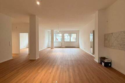 Alles neu saniert + Platz satt + barrierefrei + Erstbezug + Stellplatz 3 zimmer