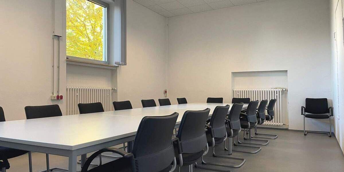 Gewerbeobjekt Bamberg Gereuth - 8 Zimmer, 338 m&sup2;, 2.960&euro; | Angebot:25734006