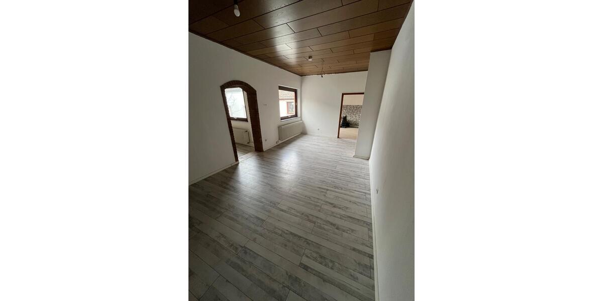 Etagenwohnung Boppard - 4 Zimmer, 92 m&sup2;, 750&euro; | Angebot:25892170