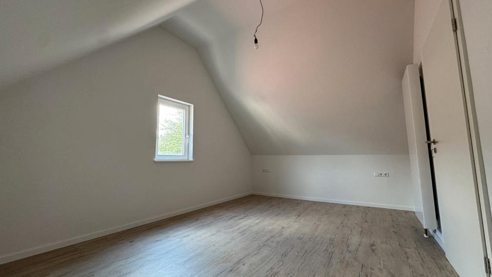 Dachgeschoßwohnung Kupferzell - 2 Zimmer, 70 m&sup2;, 810&euro; | Angebot:26634919