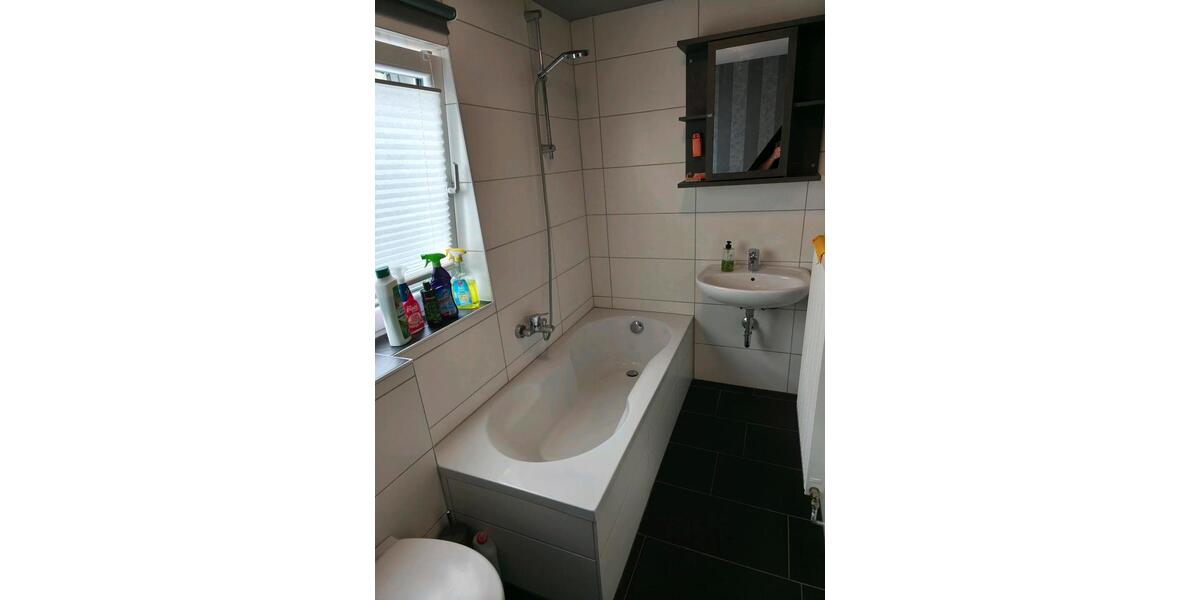 Wohnen auf Zeit Neumünster Brachenfeld/Ruthenberg - 9 Zimmer, 200 m&sup2;, 17&euro; | Angebot:21599588