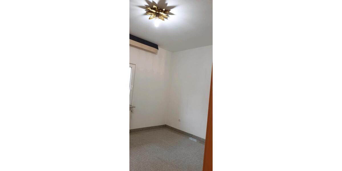 Erdgeschoßwohnung Losheim am See - 2 Zimmer, 65 m&sup2;, 650&euro; | Angebot:24383764