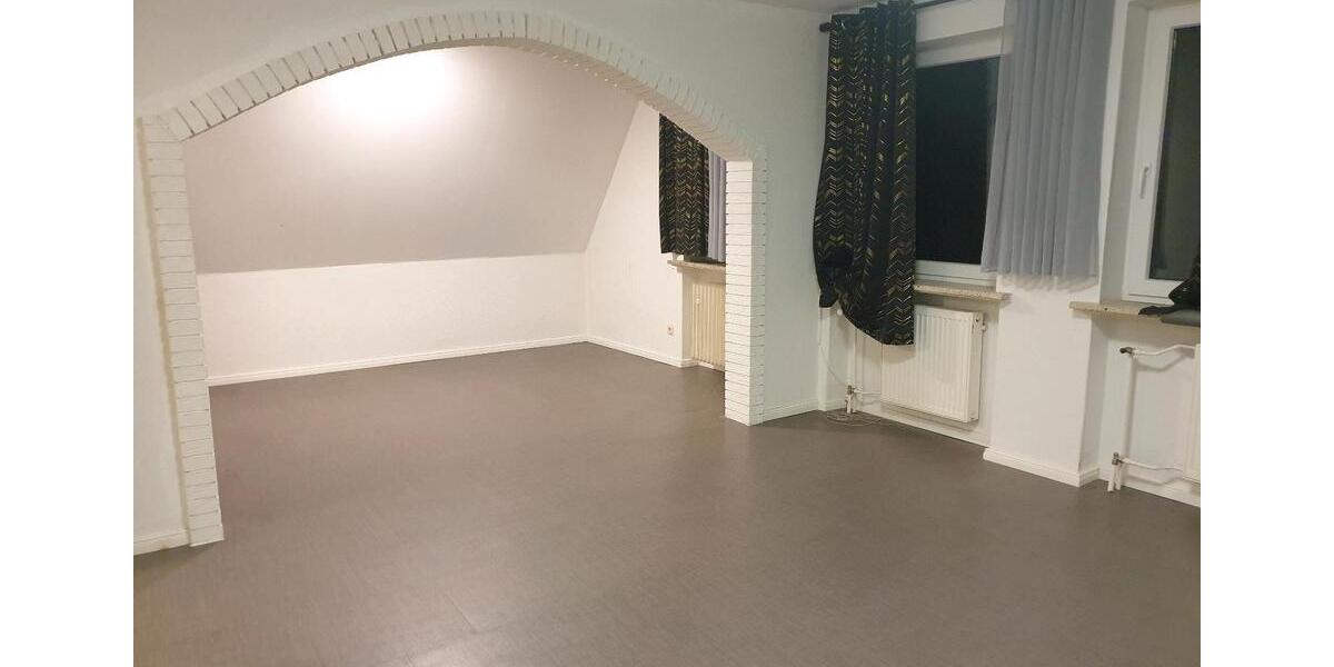 Dachgeschoßwohnung Bremervörde - 3 Zimmer, 75 m&sup2;, 750&euro; | Angebot:25173525