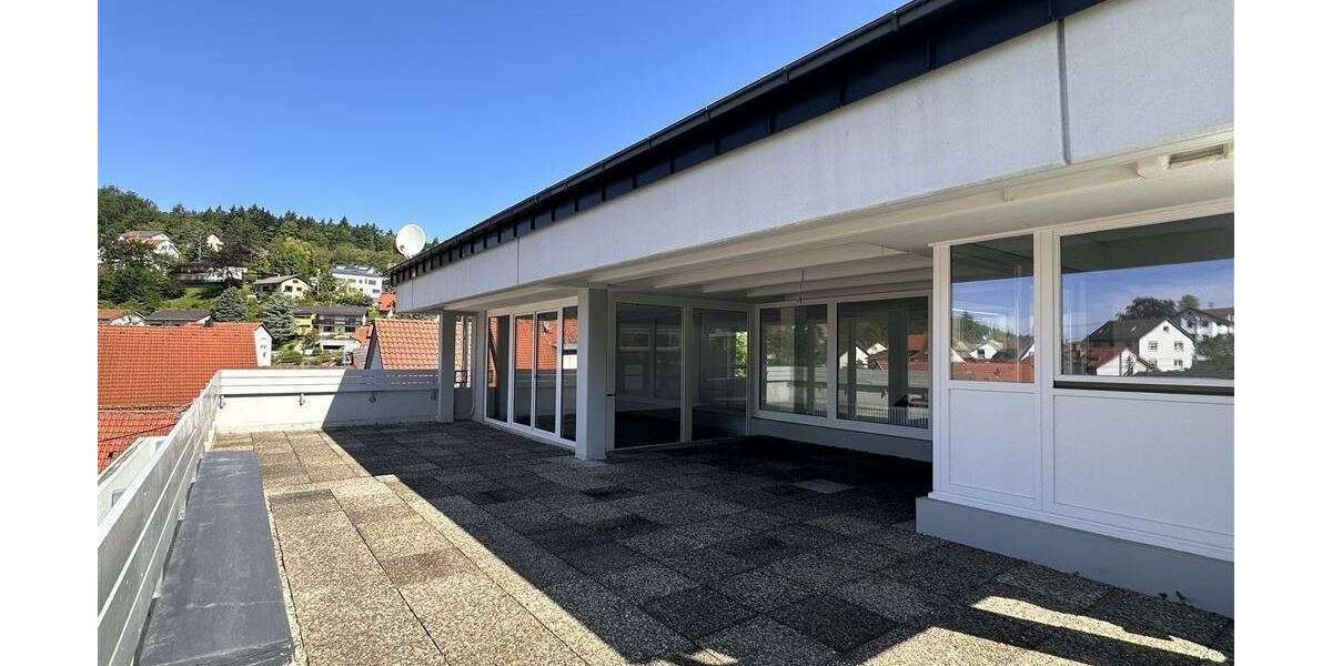 Etagenwohnung Schriesheim-Altenbach Altenbach - 6 Zimmer, 204 m&sup2;, 1.620&euro; | Angebot:24637918
