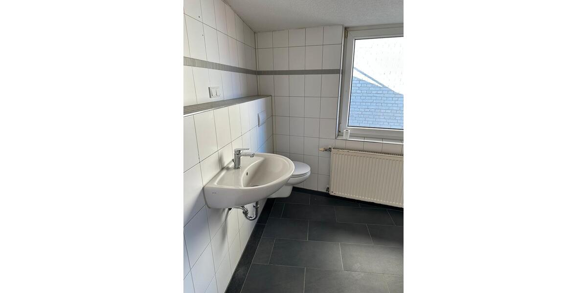 Etagenwohnung Goldberg - 3 Zimmer, 123 m&sup2;, 700&euro; | Angebot:26278025