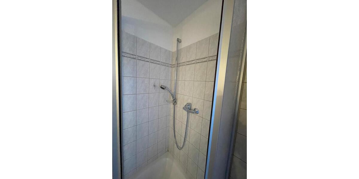 Erdgeschoßwohnung Reinsdorf - 1 Zimmer, 30 m&sup2;, 265&euro; | Angebot:26253219