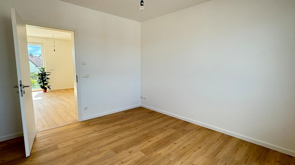 Etagenwohnung Raguhn-Jeßnitz Jeßnitz - 2 Zimmer, 75 m&sup2;, 755&euro; | Angebot:25999382