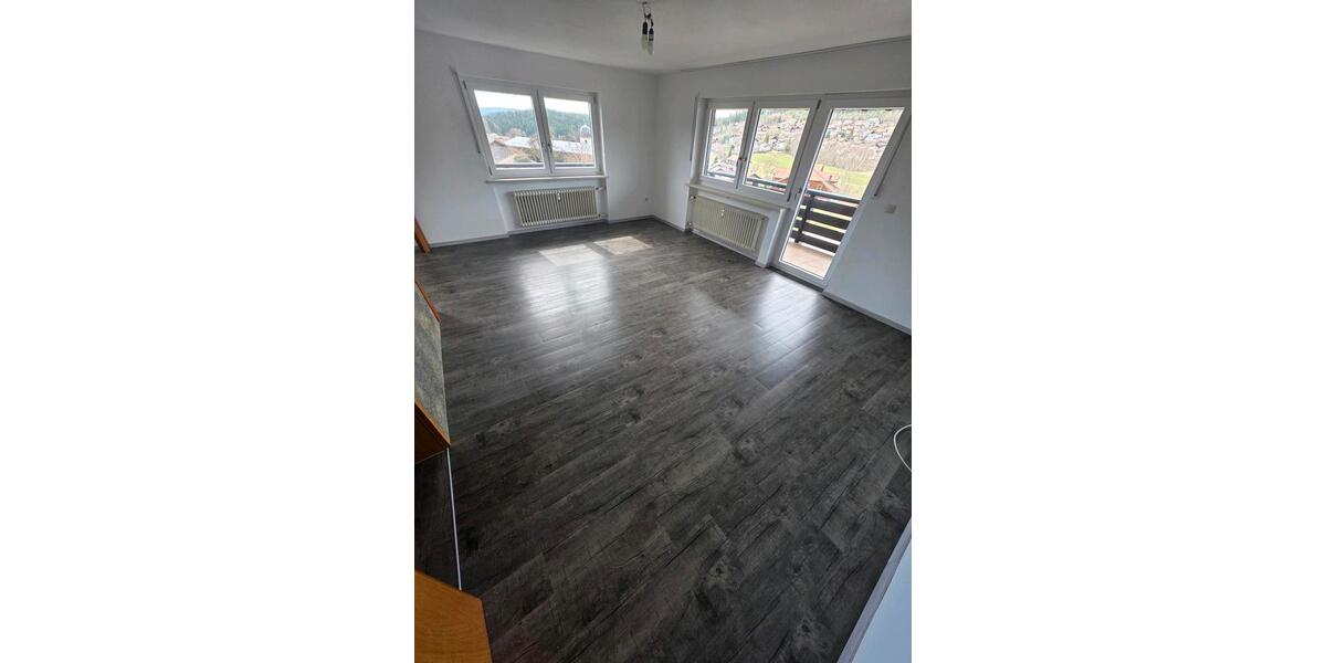 Etagenwohnung Langdorf - 3.5 Zimmer, 120 m&sup2;, 850&euro; | Angebot:26039848