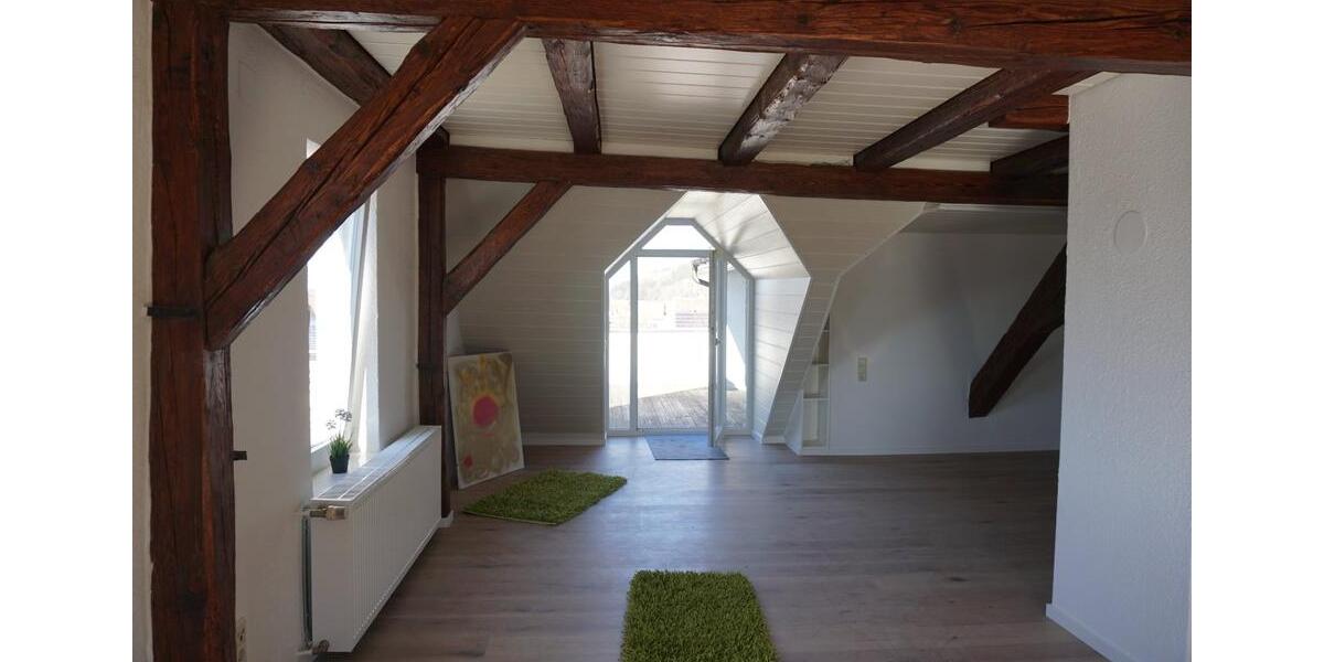 Dachgeschoßwohnung Leutkirch im Allgäu - 5 Zimmer, 160 m&sup2;, 1.388&euro; | Angebot:24853826