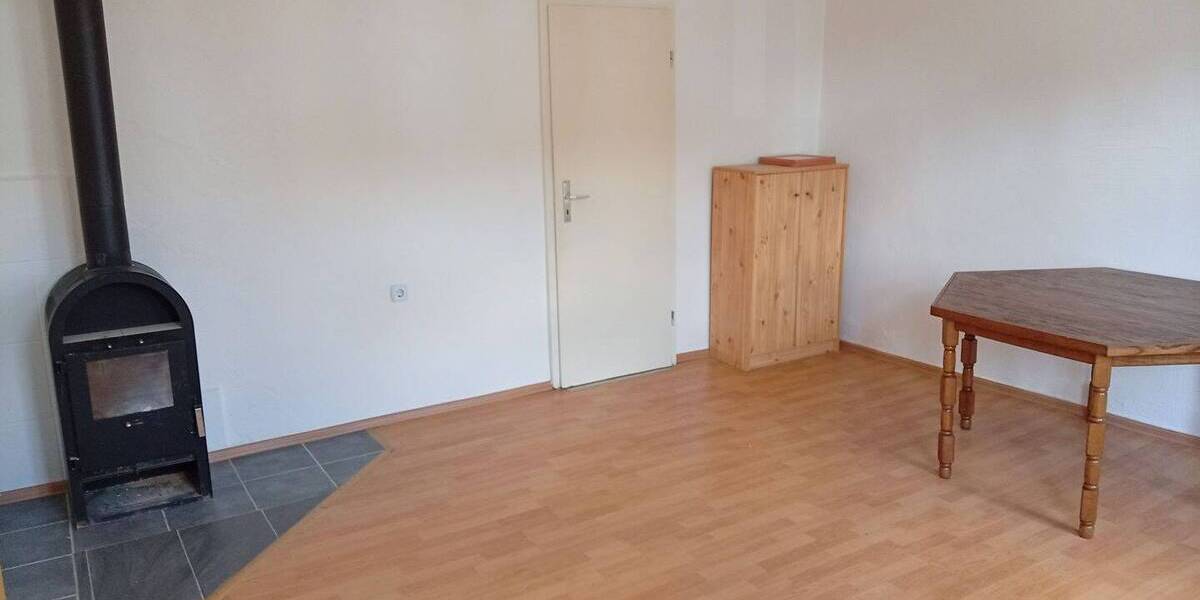 Etagenwohnung Eschenburg Eibelshausen - 3 Zimmer, 80 m&sup2;, 500&euro; | Angebot:26229777
