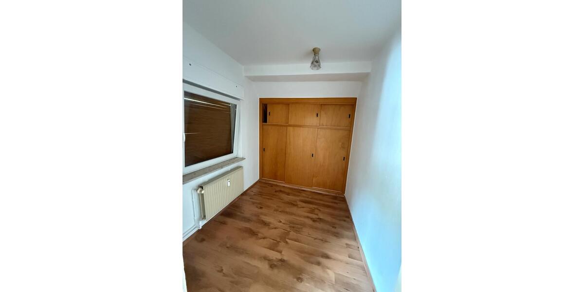 Etagenwohnung Singhofen - 5 Zimmer, 120 m&sup2;, 1.000&euro; | Angebot:26592201