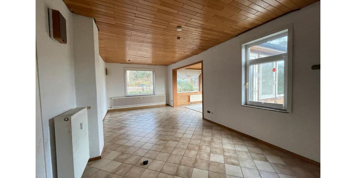 Etagenwohnung Coppenbrügge - 3 Zimmer, 135 m&sup2;, 1.600&euro; | Angebot:23781121