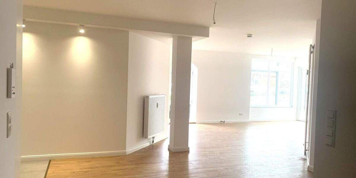 RESERVIERT - Traumhafte 2-Zimmer Wohnung mit Wintergarten 2 zimmer