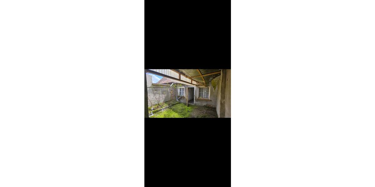 Erdgeschoßwohnung Oschersleben (Bode) - 4 Zimmer, 136 m&sup2;, 750&euro; | Angebot:26542390