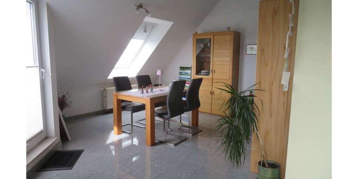 Etagenwohnung Wegberg - 3 Zimmer, 93 m&sup2;, 700&euro; | Angebot:26387993
