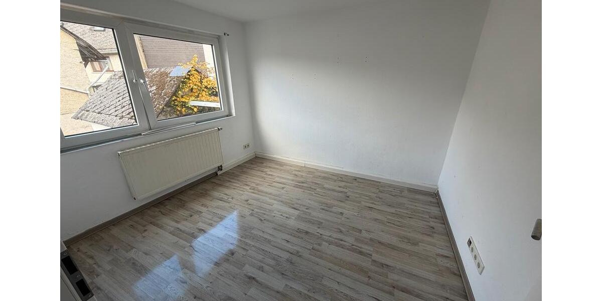 Etagenwohnung Weilmünster - 4 Zimmer, 120 m&sup2;, 1.050&euro; | Angebot:26286532