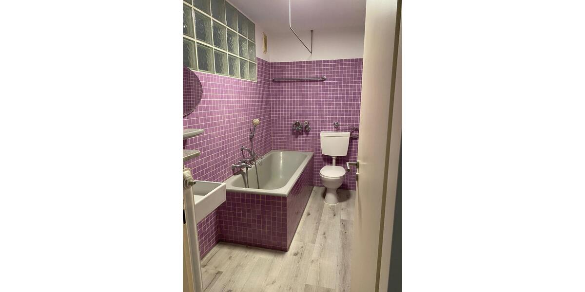 Erdgeschoßwohnung Waldbrunn - 2.5 Zimmer, 62 m&sup2;, 570&euro; | Angebot:24349853