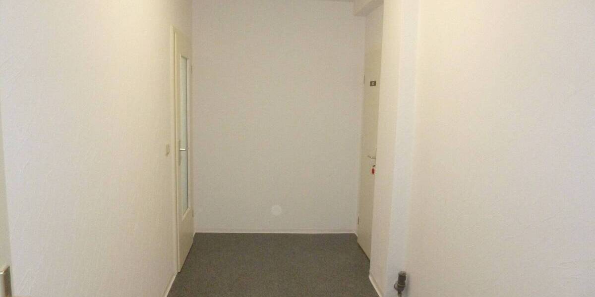 Gewerbeobjekt Bautzen - 2 Zimmer, 67 m&sup2;, 300&euro; | Angebot:25709238