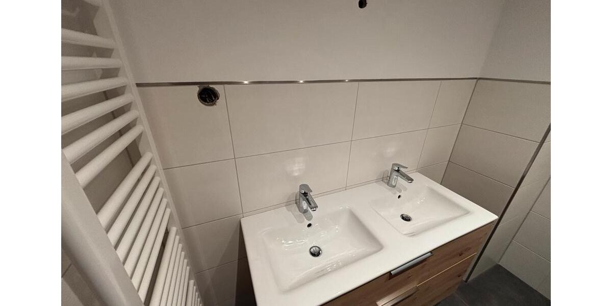 Reihenhaus Nürnberg Holzheim - 6 Zimmer, 120 m&sup2;, 1.700&euro; | Angebot:25895295