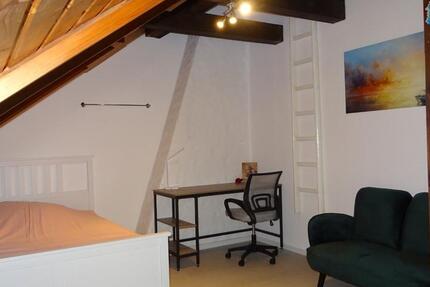 Vollmöbliertes Zimmer in WG 17m² 1 zimmer