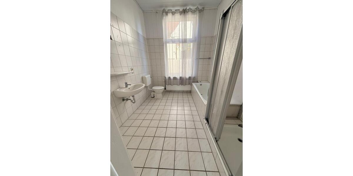 Erdgeschoßwohnung Varel - 4 Zimmer, 90 m&sup2;, 1.000&euro; | Angebot:26607161