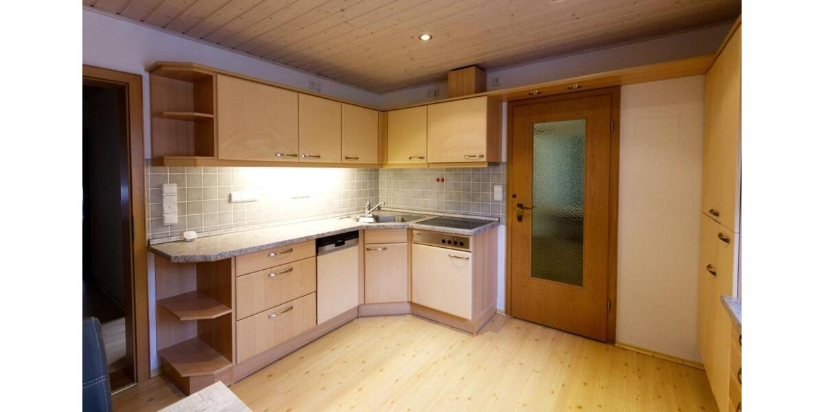 Erdgeschoßwohnung Marburg - 2 Zimmer, 74 m&sup2;, 746&euro; | Angebot:25230528