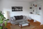2 Zi.Whg., mit gr. Balkon, 2. Etage, möbliert. zimmer