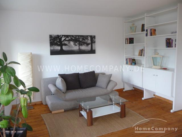 2 Zi.Whg., mit gr. Balkon, 2. Etage, möbliert. zimmer