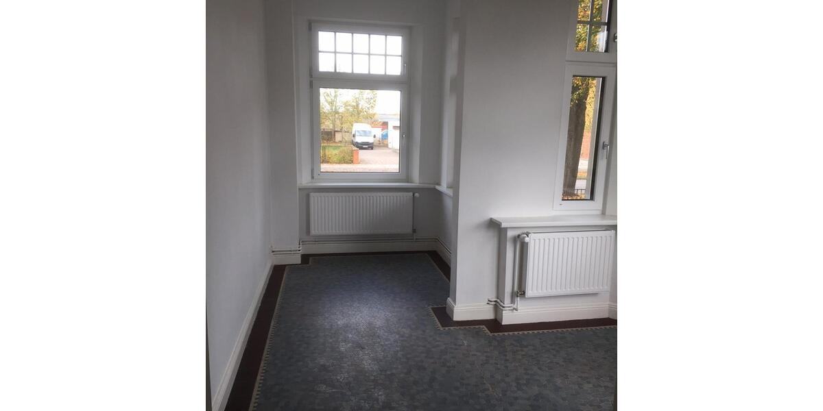 Erdgeschoßwohnung Parchim - 7 Zimmer, 142 m&sup2;, 1.390&euro; | Angebot:26495769