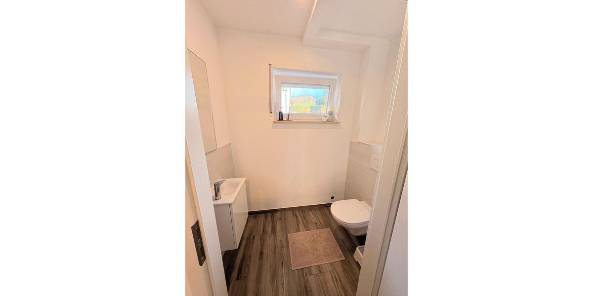 Erdgeschoßwohnung Hilders - 5 Zimmer, 116 m&sup2;, 900&euro; | Angebot:26614064