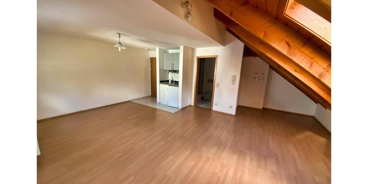 Dachgeschoßwohnung Albstadt - 1 Zimmer, 31 m&sup2;, 440&euro; | Angebot:25842346