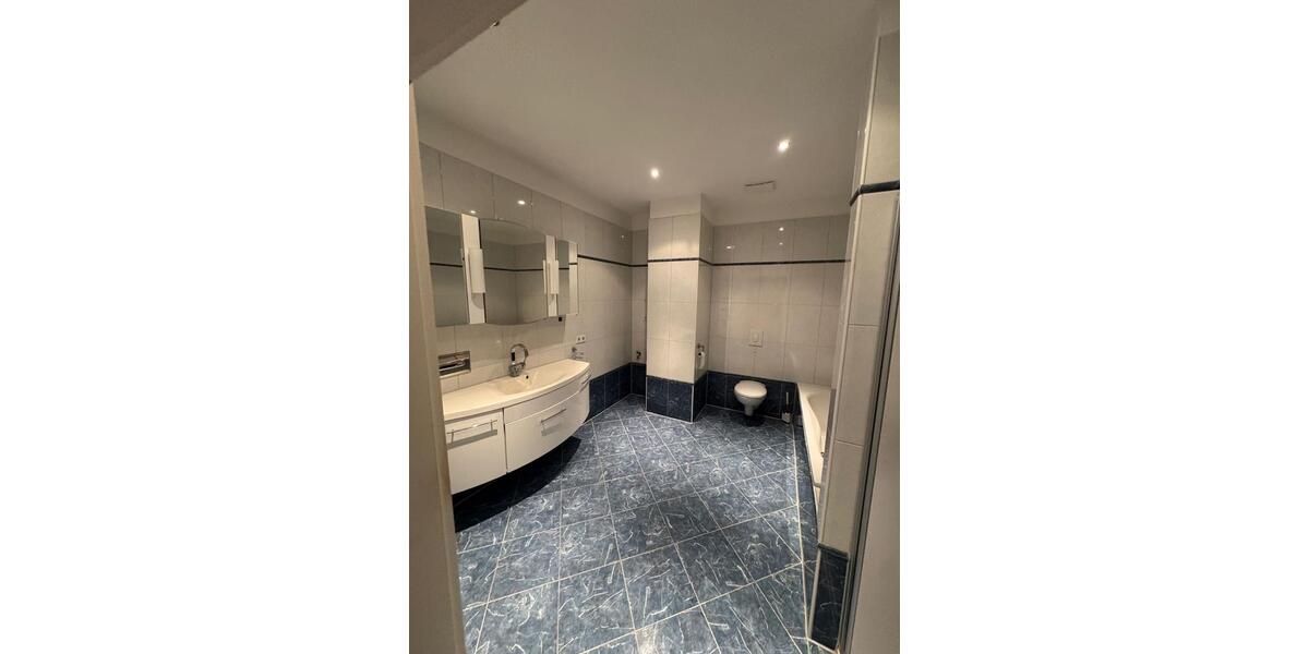 Exklusive Wohnung im Zentrum zu vermieten! 5 zimmer