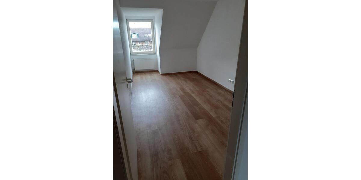Maisonettenwohnung Bernau bei Berlin - 4 Zimmer, 117 m&sup2;, 1.290&euro; | Angebot:25803515