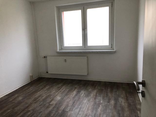 Etagenwohnung Wolmirstedt - 3 Zimmer, 57 m&sup2;, 341&euro; | Angebot:24951194