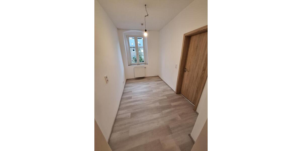 Etagenwohnung Burgstädt - 2.5 Zimmer, 55 m&sup2;, 550&euro; | Angebot:26648962