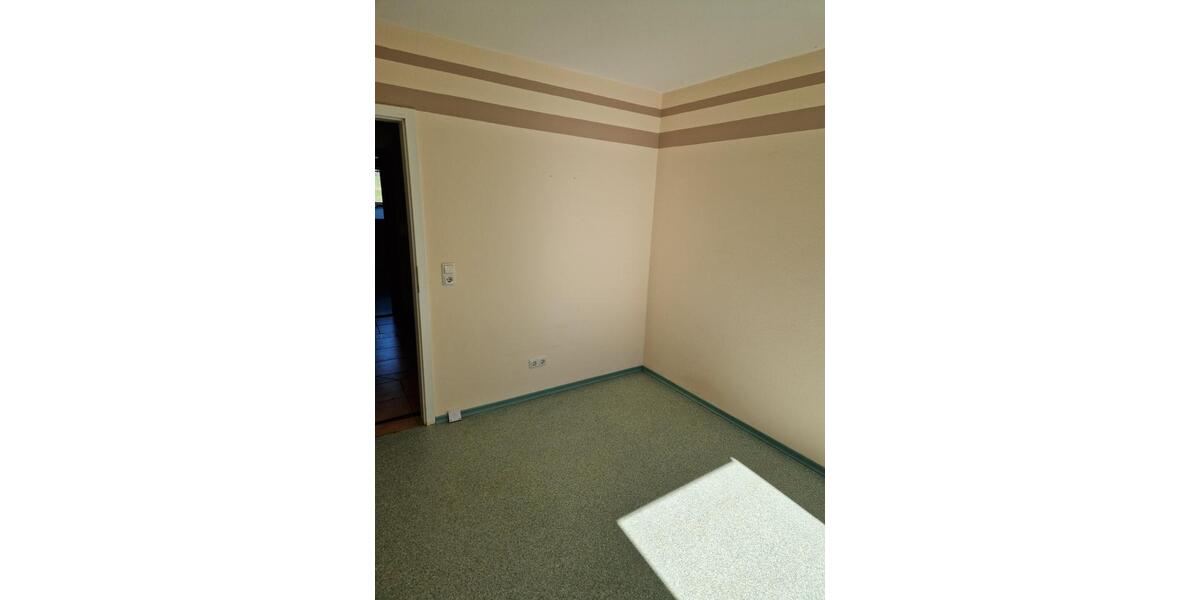 Dachgeschoßwohnung Allershausen - 1 Zimmer, 53 m&sup2;, 450&euro; | Angebot:25961687