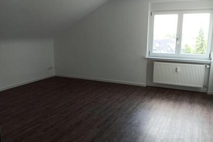 Kippenheim – 3‑Zi.-DG‑Wohnung – hell & gepflegt – ab sofort frei 3 zimmer
